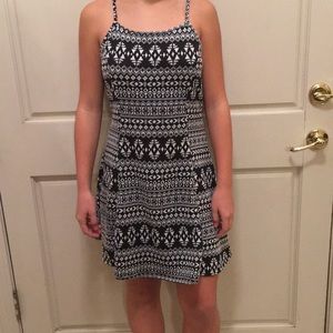 Black and white patterned dress